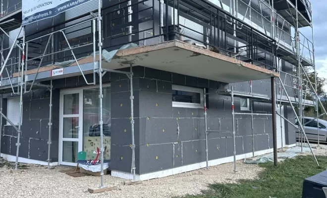Rénovation d'isolation extérieure de maison à Bellegarde, Annecy, KARA FRERES