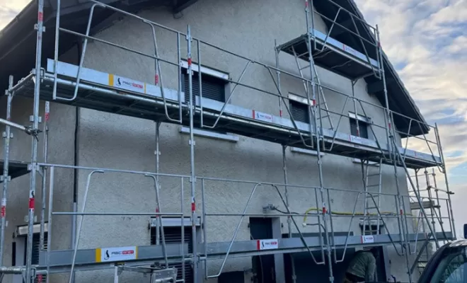 Pose d'isolation extérieure de maison ancienne à Seyssel, Annecy, KARA FRERES